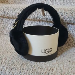 UGG EARMUFFS